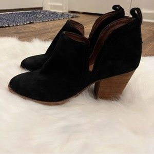 JEFFREY CAMPBELL BLACK ROSALEE BLACK OIL SUEDE
BOOTS SIZE Sz 9
